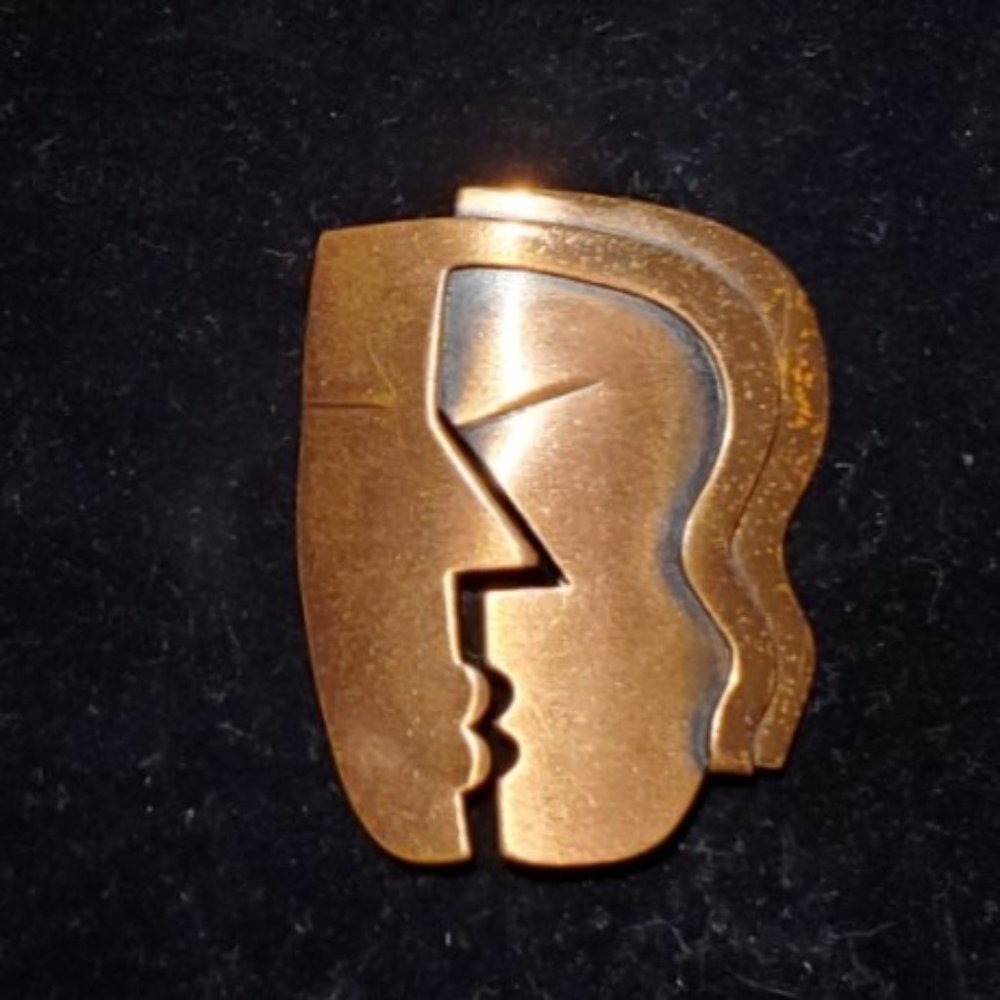 VERY RARE VINTAGE REBAJES COPPER BROOCH "THE KISS"